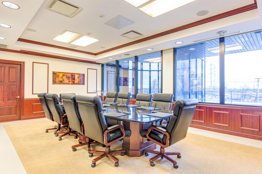 More Photos Of 1000 Woodbridge Center Dr, Woodbridge Office For Lease