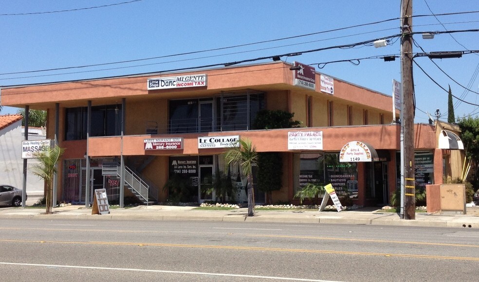 More Photos Of 1149-1163 N Tustin St, Orange General Retail For Lease