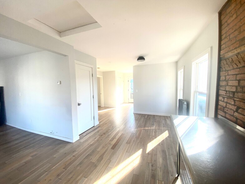 More Photos Of 156 Broadway, Port Ewen Freestanding For Sale