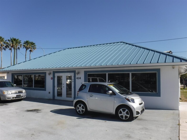 Primary Photo Of 414 S US Highway 1, Fort Pierce Freestanding For Sale