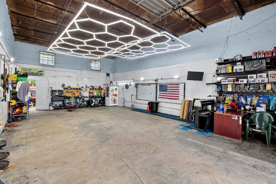 More Photos Of 449 E Okeechobee Rd, Hialeah Warehouse For Sale