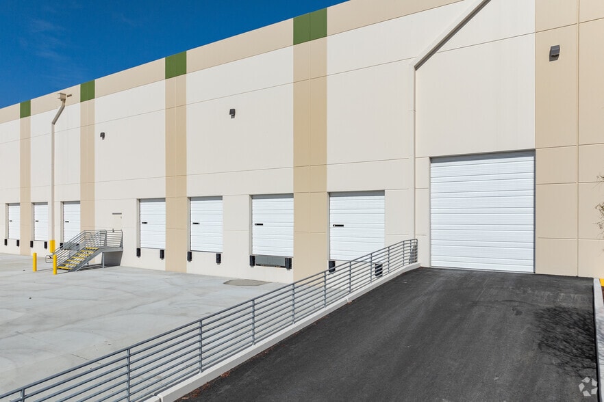 More Photos Of 3450 Collins Ave, Richmond Distribution For Lease