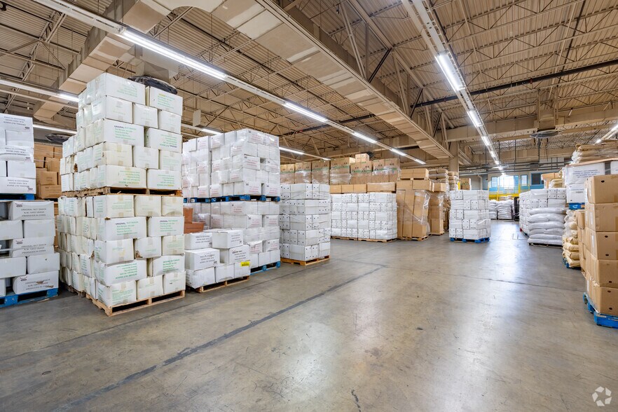 More Photos Of 1731 W San Bernardino Rd, West Covina Warehouse For Sale
