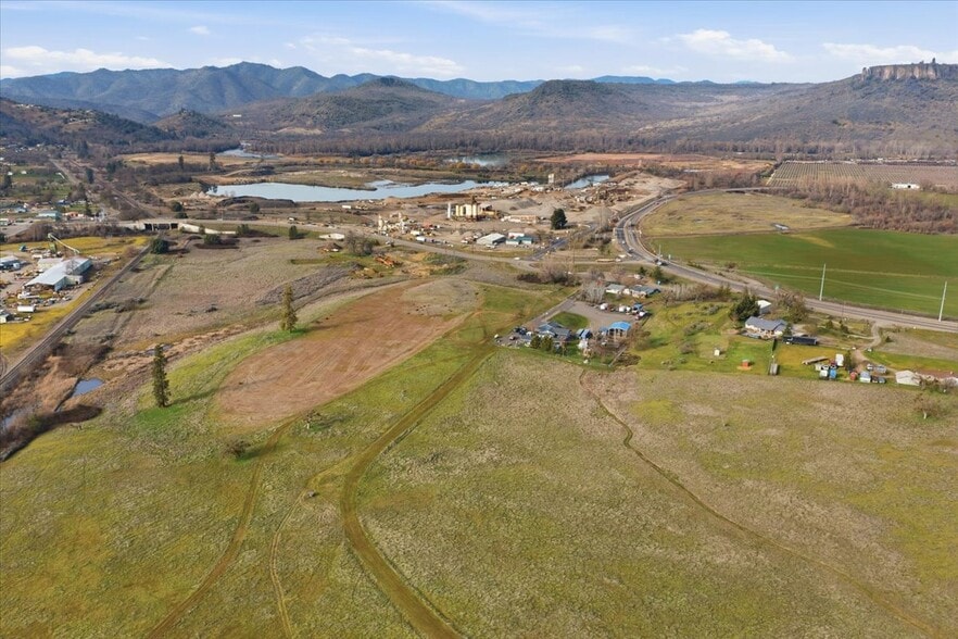 More Photos Of 7505 Blackwell rd, Central Point Land For Sale