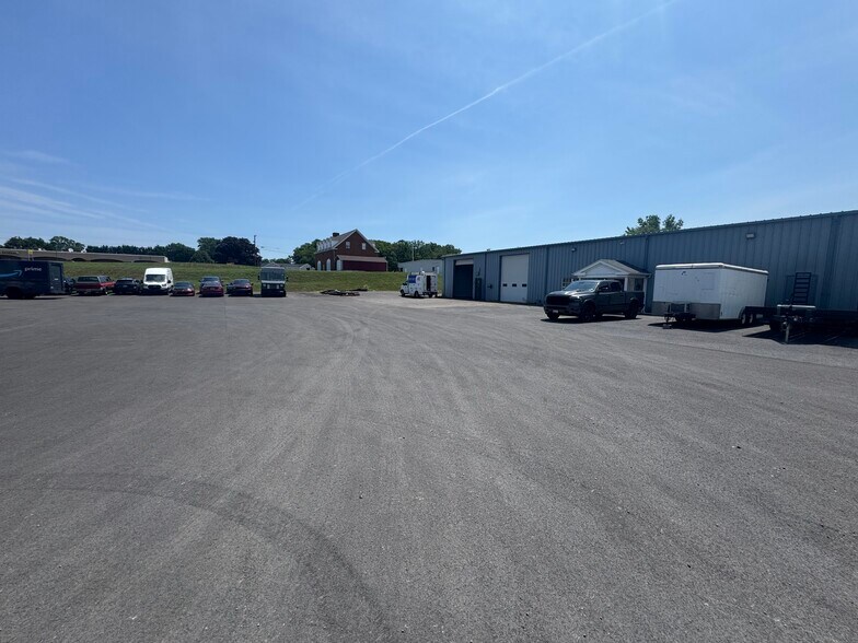 Primary Photo Of 24 W Potomac Pky, Williamsport Warehouse For Lease
