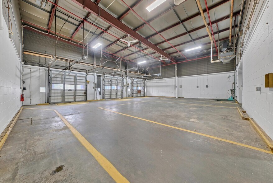 More Photos Of 90-98 Boices Ln, Kingston Warehouse For Sale