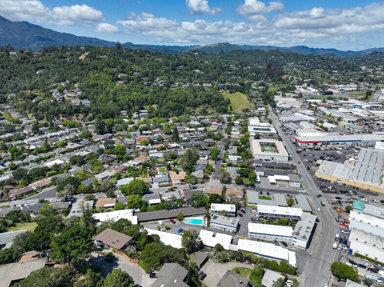 More Photos Of 45 Woodland Ave, San Rafael Apartments For Sale