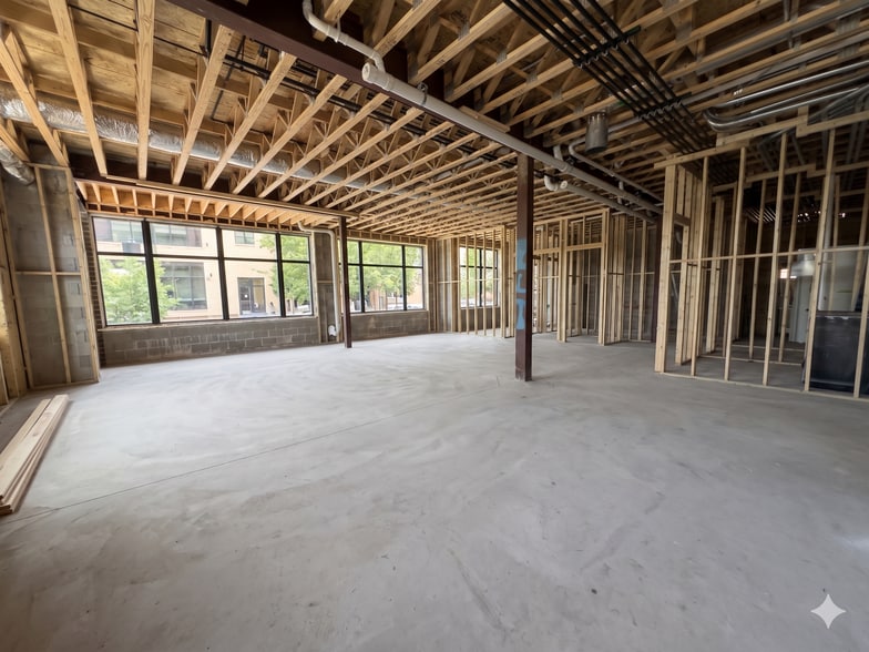 More Photos Of 2756 W Chicago Ave, Chicago General Retail For Sale