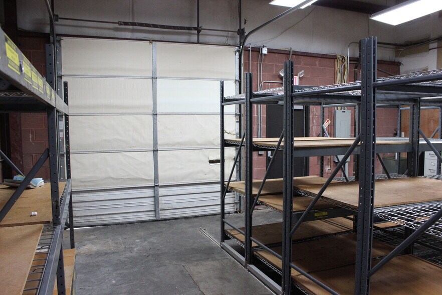 More Photos Of 2801-2807 Ackley Ave, Richmond Office For Lease