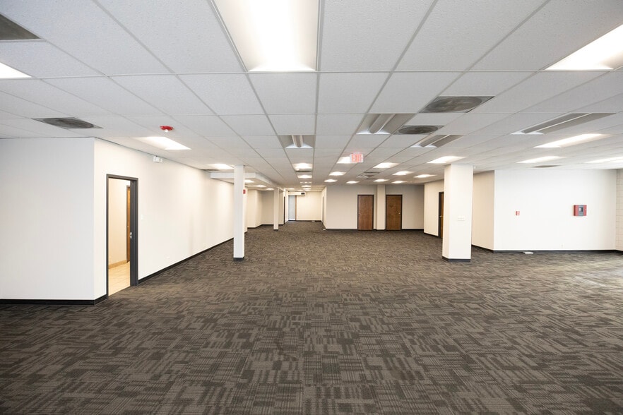 More Photos Of 5300 Kansas Ave, Kansas City Distribution For Lease