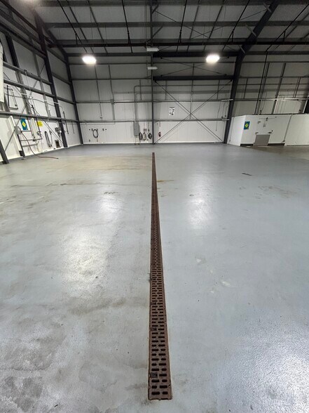 More Photos Of 140 Grove Ct, Healdsburg Manufacturing For Lease