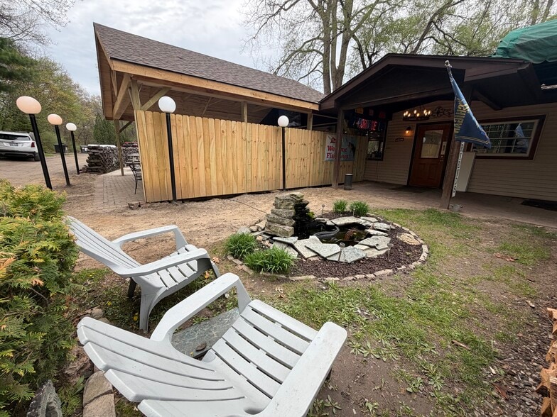 More Photos Of 12227-12229 Seymour Rd, Grass Lake Restaurant For Sale
