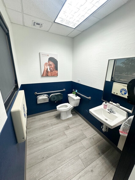 More Photos Of 600 S Dobson Rd, Chandler Medical For Lease