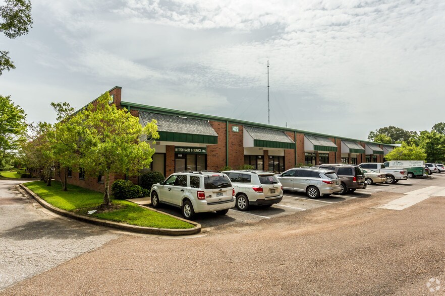 More Photos Of 475 E South St, Collierville Office For Lease