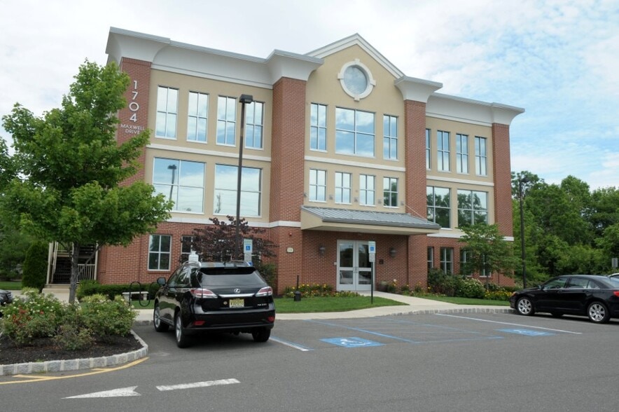 More Photos Of 1704 Maxwell Dr, Wall Township Office For Lease
