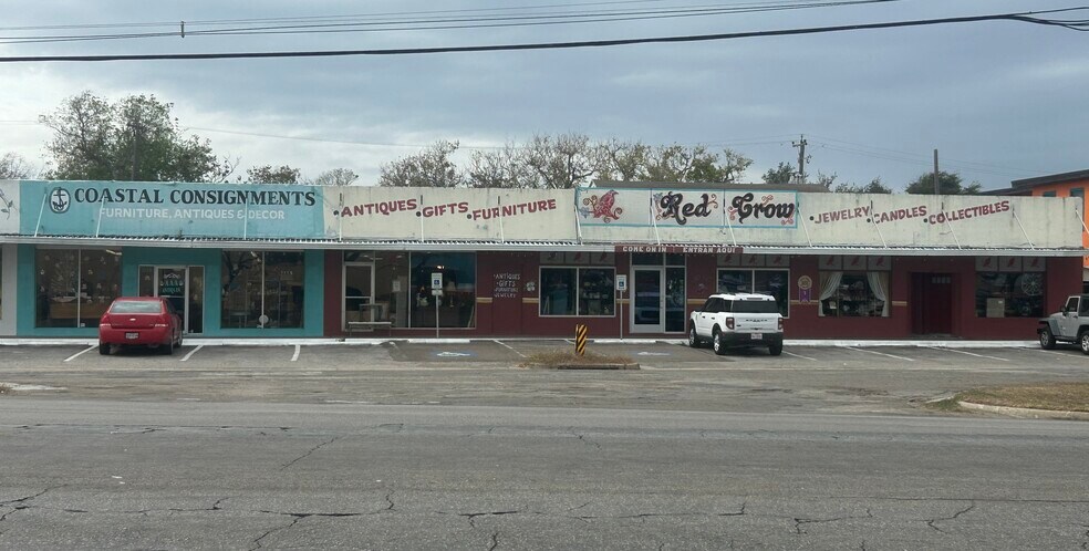 More Photos Of 4321-4343 S Alameda St, Corpus Christi General Retail For Sale
