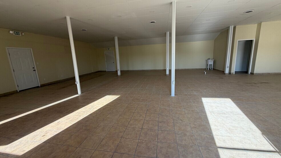 More Photos Of 1400 Brundidge St, Troy General Retail For Sale