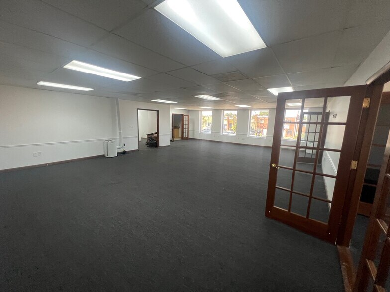 More Photos Of 9 J W Thomas Way, Thomasville Office For Lease