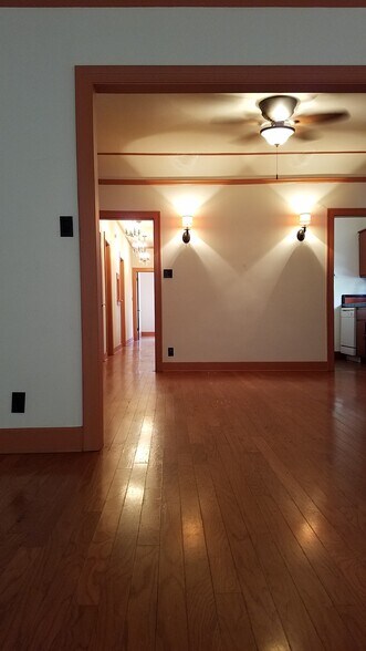 More Photos Of 137 N Kenmore Ave, Los Angeles Multifamily For Sale