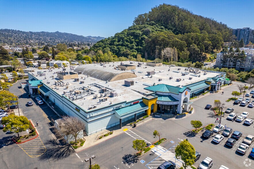 More Photos Of 3288 Pierce St, Richmond Unknown For Lease