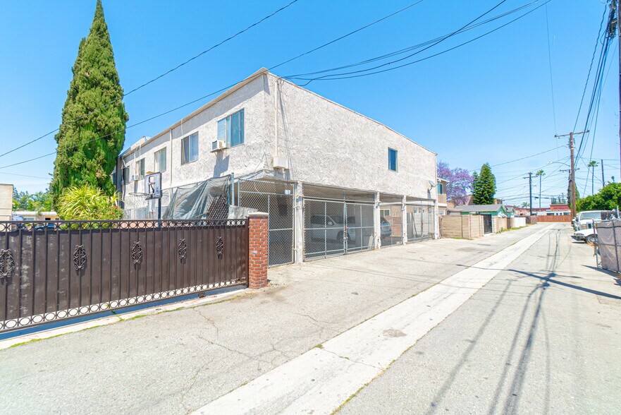 More Photos Of 12120 215th St, Hawaiian Gardens Apartments For Sale