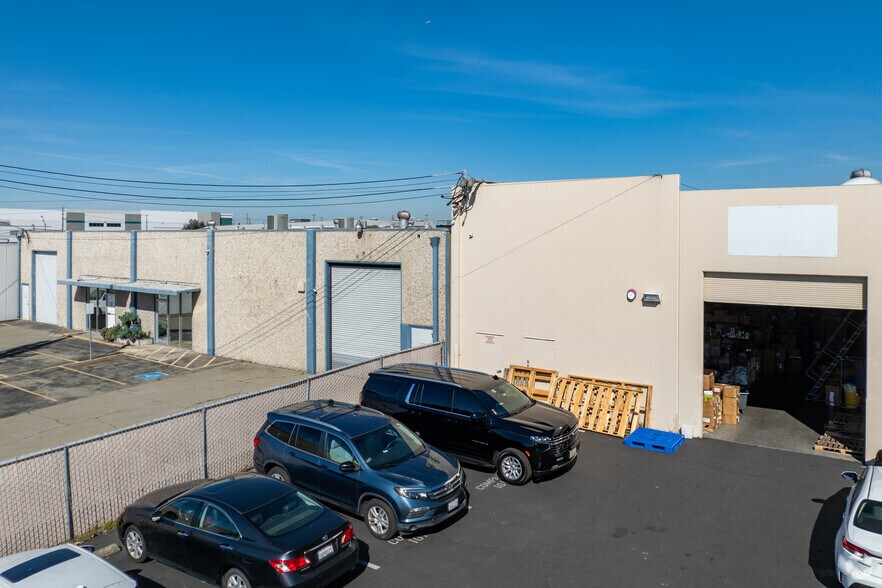 More Photos Of 1605-1619 Abram Ct, San Leandro Manufacturing For Lease