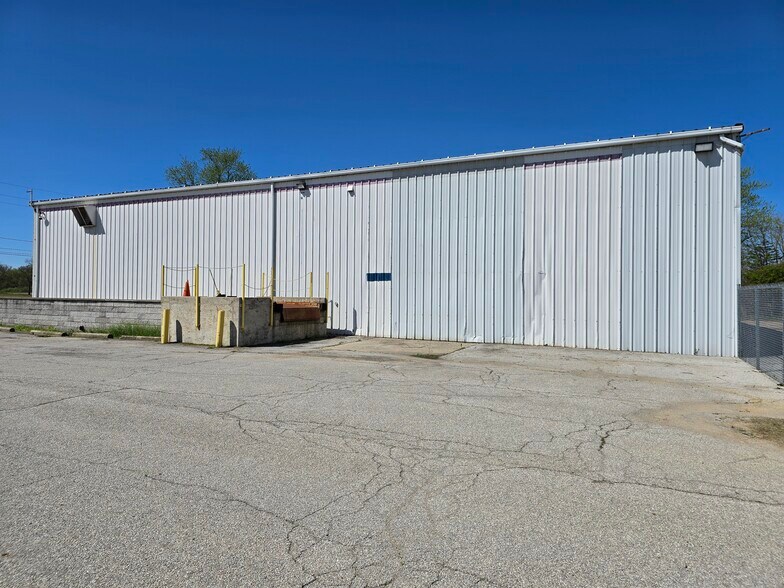 More Photos Of 8342 Airport Hwy, Holland Warehouse For Sale