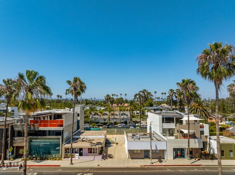More Photos Of 1315-1317 Abbot Kinney Blvd, Venice Storefront For Sale