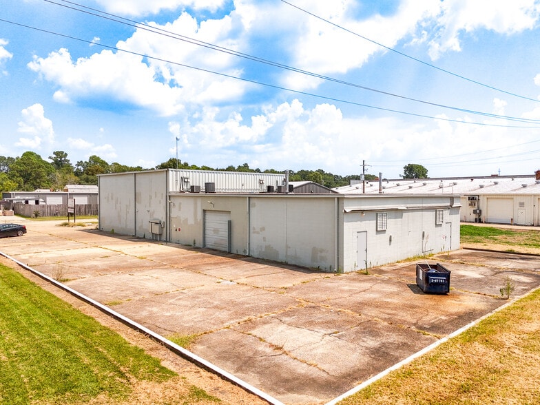 More Photos Of 1514 Cottondale Dr, Baton Rouge Office For Sale