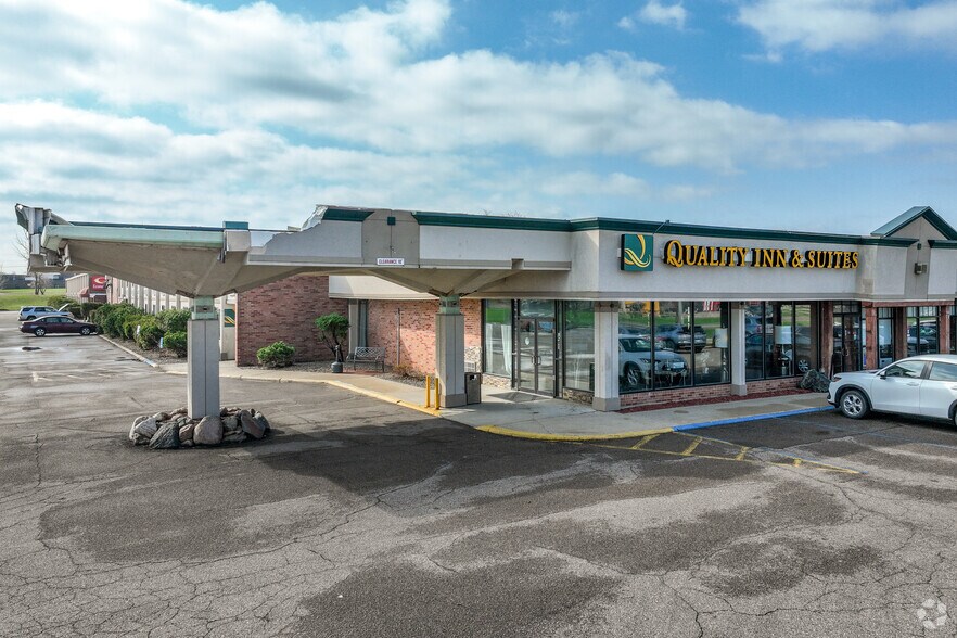 More Photos Of 2306 E Main St, Albert Lea Hospitality For Sale