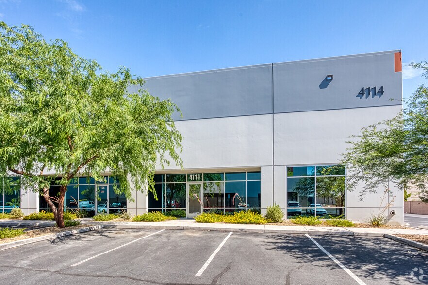 More Photos Of 4114 N Pecos Rd, Las Vegas Warehouse For Lease