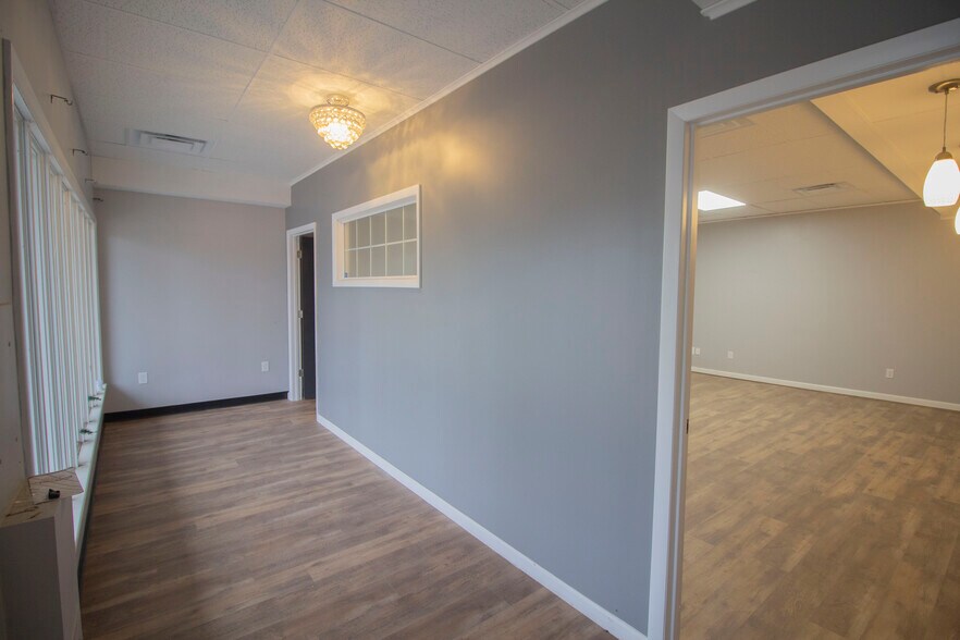 More Photos Of 108 S Main St, Plainwell Office Residential For Lease