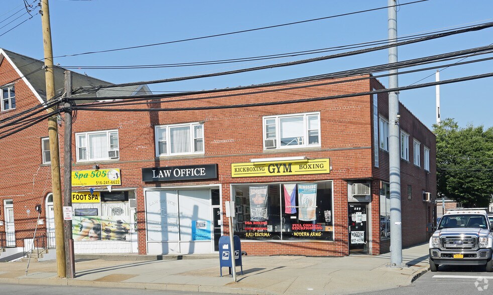 More Photos Of 501-509 Hicksville Rd, Massapequa Office For Lease