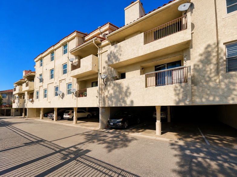 More Photos Of 13202 Downey Ave, Paramount Apartments For Sale