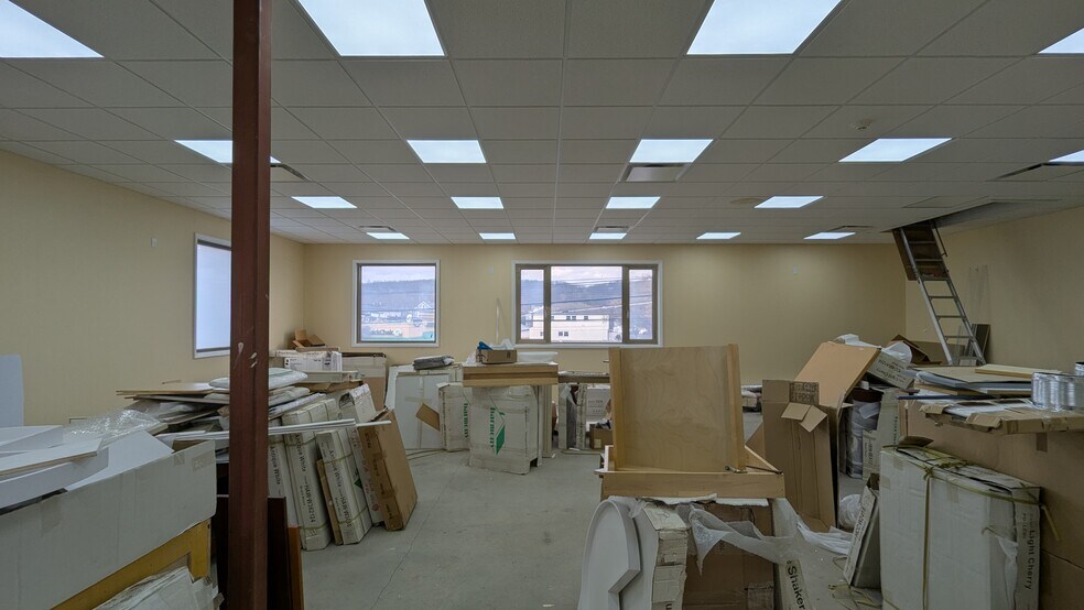 More Photos Of 454-460 W Union Ave, Bound Brook Freestanding For Lease