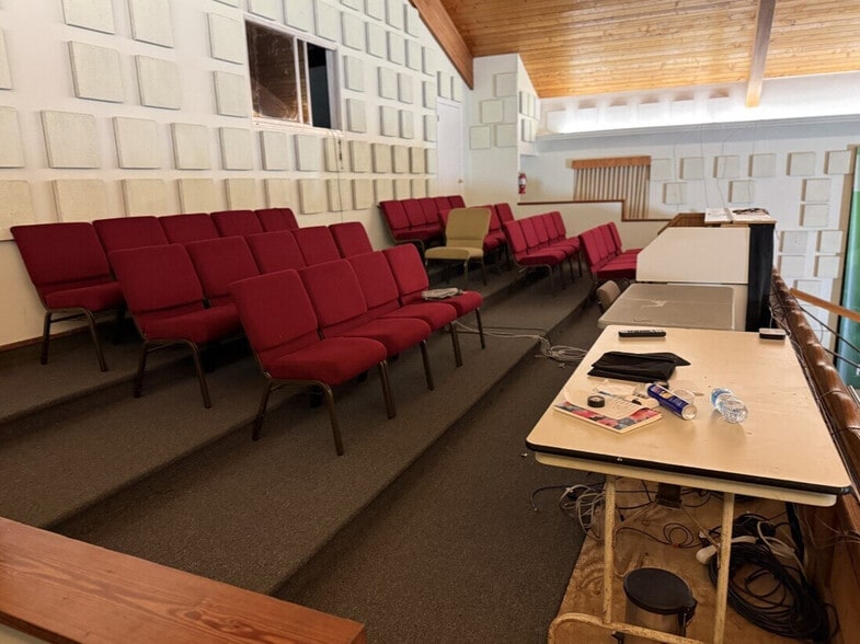 More Photos Of 2508 Westside Dr, Leesburg Religious Facility For Sale