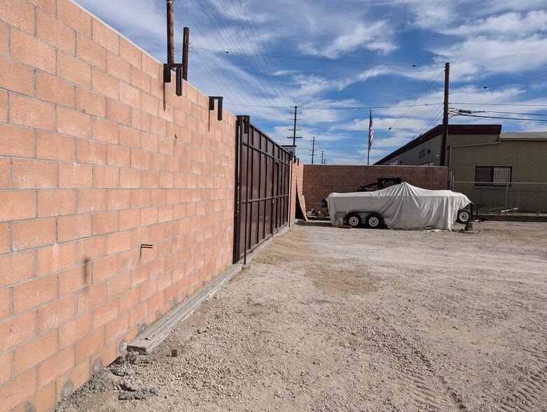 More Photos Of 110 E Orangethorpe Ave, Anaheim Land For Lease