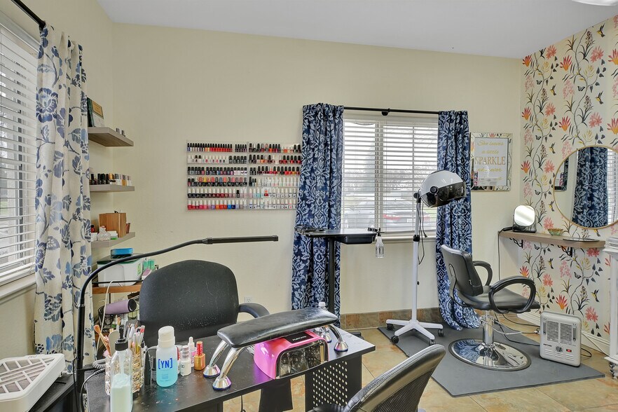 More Photos Of 1633 Starr Dr, Yuba City Service For Sale