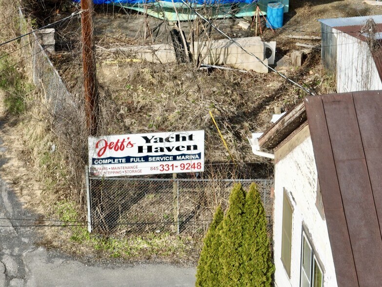 More Photos Of 140 First St, Connelly Marina For Sale