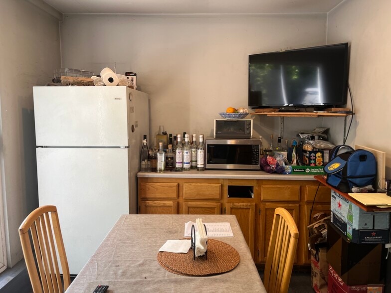 More Photos Of 1200 4th St, Berkeley Warehouse For Sale