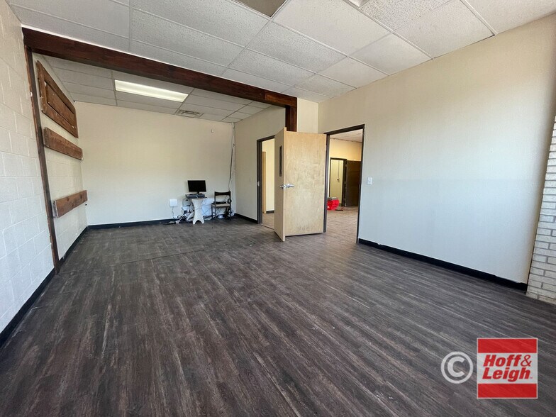 More Photos Of 8810 W Colfax Ave, Lakewood Auto Repair For Sale