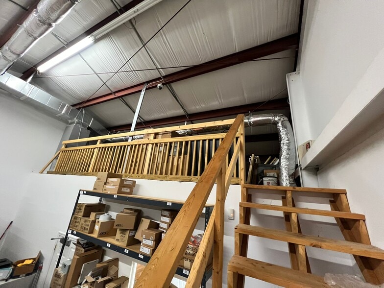 More Photos Of 2020 Independence Commerce Dr, Matthews Flex For Lease