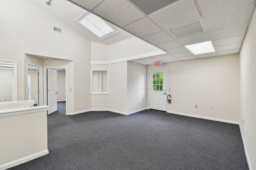More Photos Of 4540 Southside Blvd, Jacksonville Medical For Lease