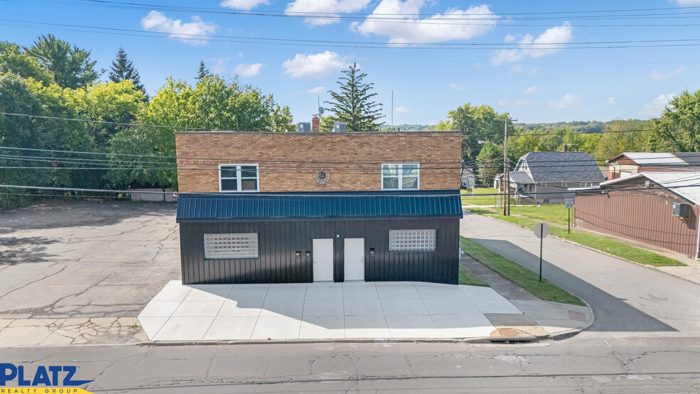 Primary Photo Of 3143 Mahoning Ave, Youngstown Storefront Retail Residential For Lease