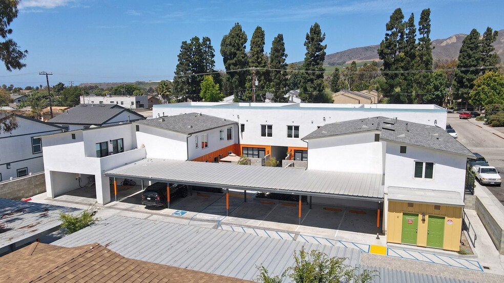 More Photos Of 186 Bell Way, Ventura Apartments For Sale