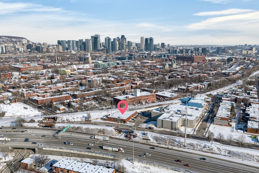 More Photos Of 1025 St Butler, Montréal Distribution For Sale