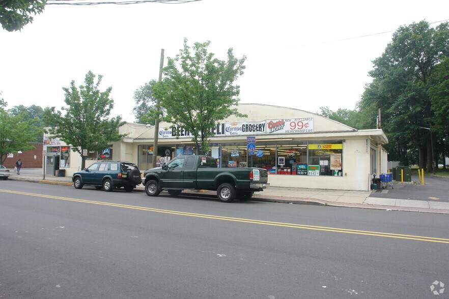 Primary Photo Of 736 W Grand Ave, Rahway Freestanding For Lease