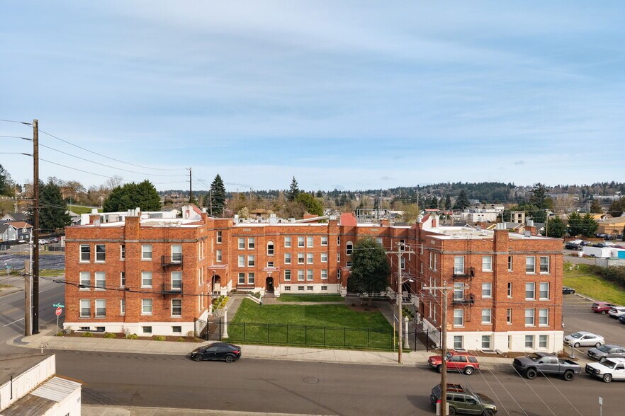 More Photos Of 834 7th St, Bremerton Apartments For Sale