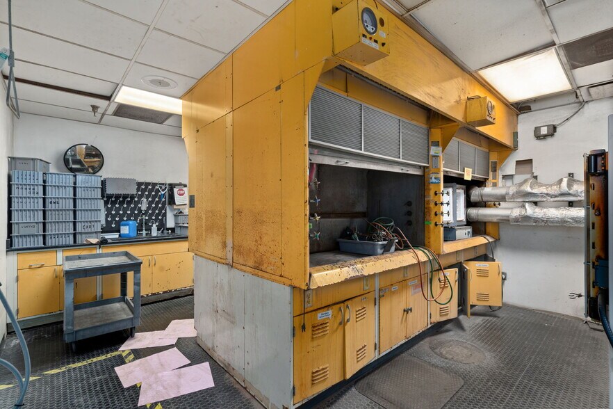 More Photos Of 225 Commerce Dr, Fort Collins Warehouse For Sale