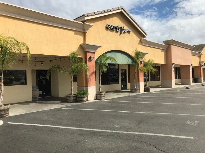 More Photos Of 1275 E F St, Oakdale General Retail For Sale